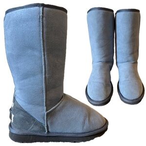UGG Like New Classic Tall Women’s Blue Grey Shearling Warm Suede Winter Boots